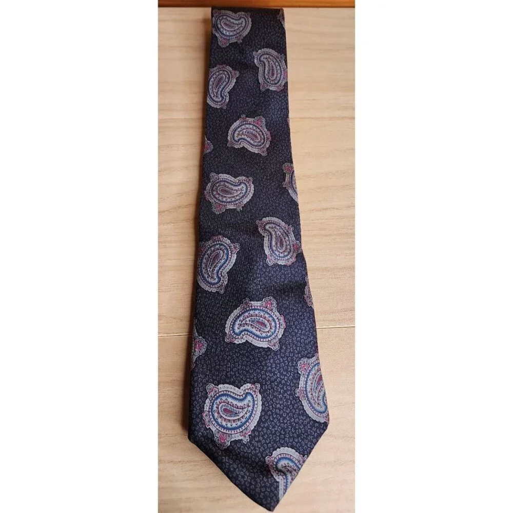 Meeting Street 100% Silk Paisley Tie Pink,Gray, Blue Casual Gift Made In USA